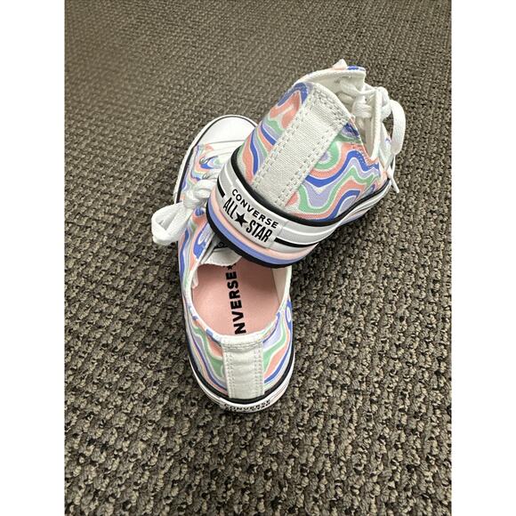 Converse CTAS Lift Platform Low Top Women Kids Canvas Sneaker Size 3.5 A010185 - Picture 3 of 6